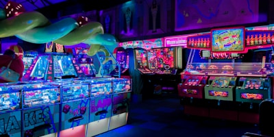 篮球比赛直播特写镜头，球员扣篮瞬间