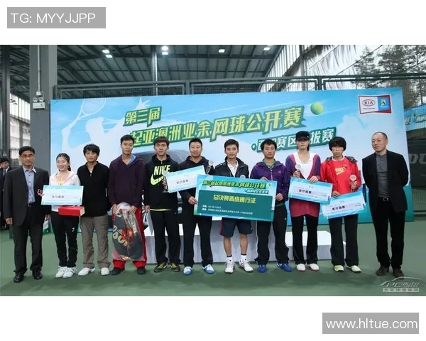 成都网球队与武汉网球队赛后复盘分析比赛经验与战术对比